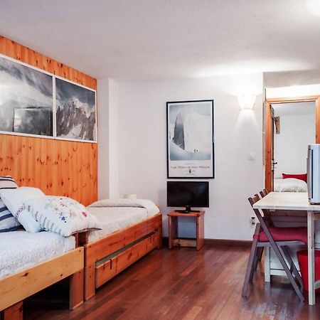 Hintown La Villette Courmayuer Hotel Courmayeur Esterno foto